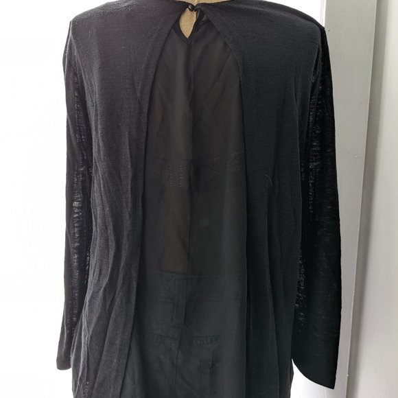 xs black long sleeve open back with mesh detail a&f - Picture 2 of 4